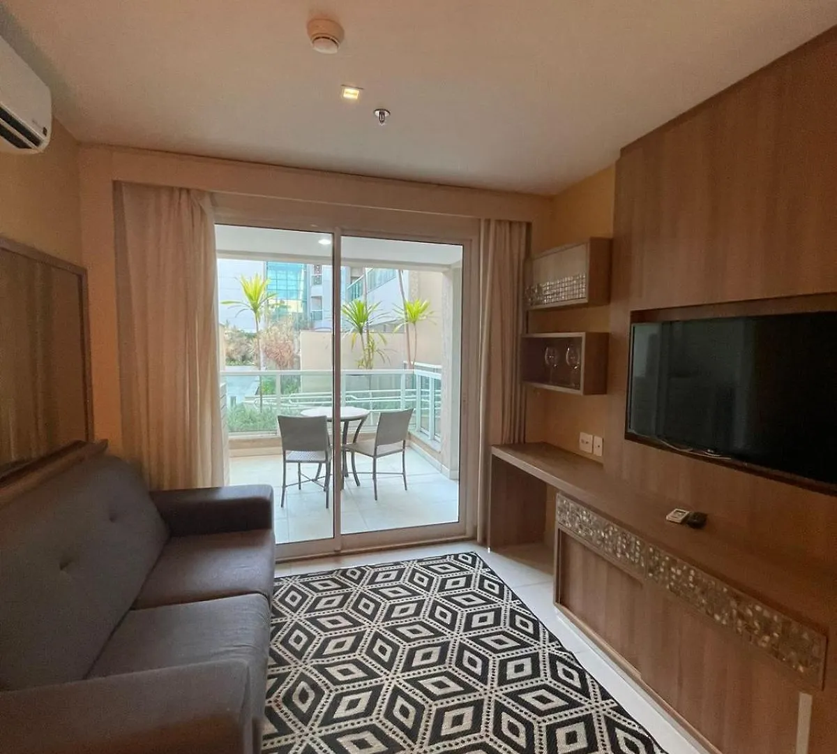 Estiloso Flat Brisas Do Lago Com Terraco Brasília Apart-hotel